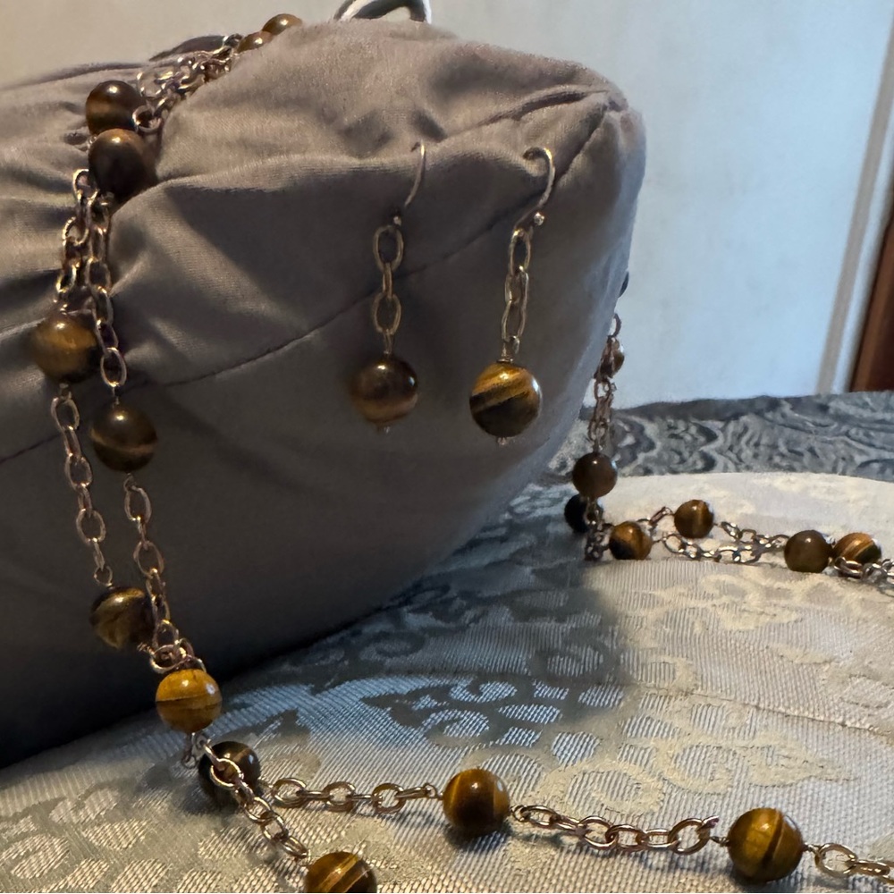 *3/$25* Elegant Tiger Eye Beaded Necklace and Earring Set